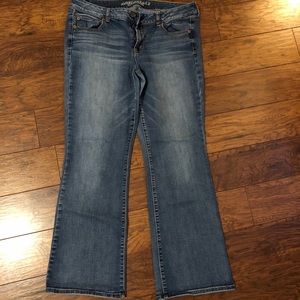 American Eagle Favorite boyfriend jeans